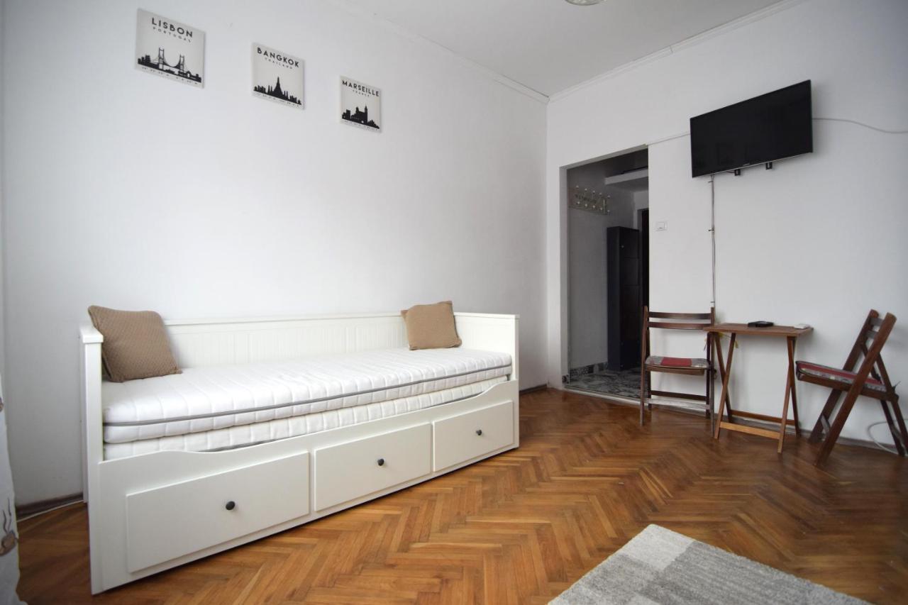 Resedinta Kogalniceanu * Bucureşti